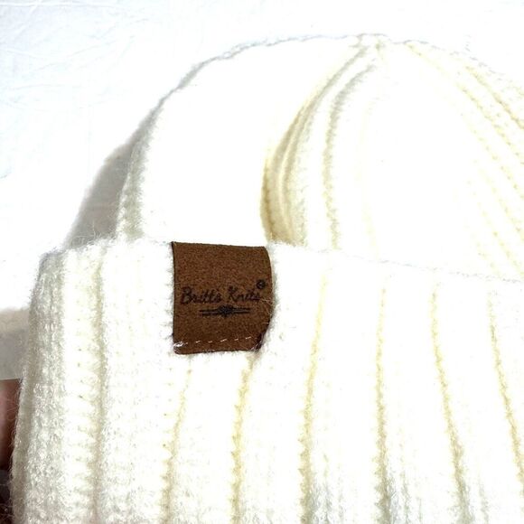 Britt's Knits Beanie Hat Men Women's Cream Thick Chunky Knit Winter Warm - Picture 2 of 5
